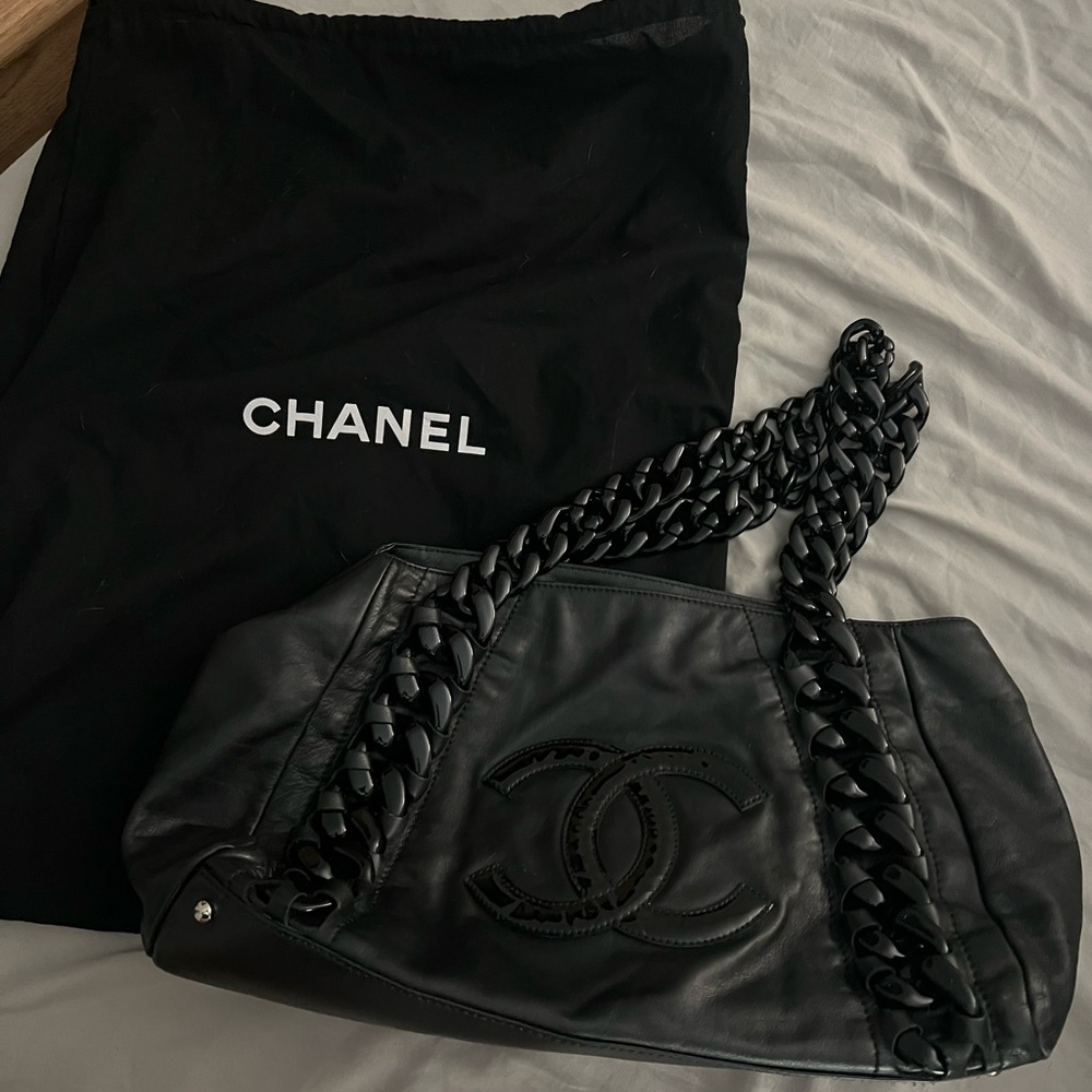 Chanel Modern Chain Rhodoid East west Tote